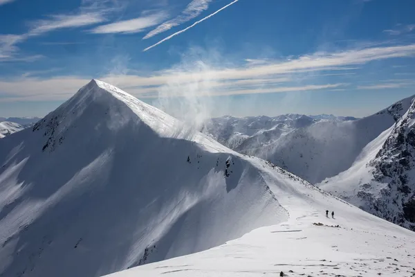 Spindrift on Carn Mor Dearg